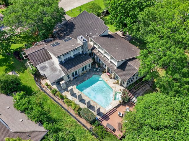 8215 Amber Cove Drive, Humble, TX 77346