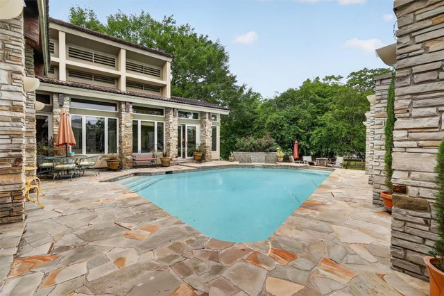 8215 Amber Cove Drive, Humble, TX 77346