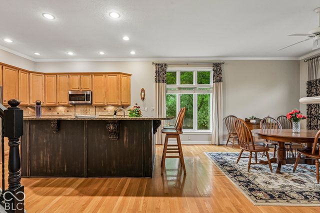 8715 Vintner Way, Indianapolis, IN 46256