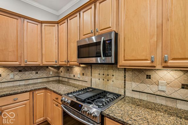 8715 Vintner Way, Indianapolis, IN 46256