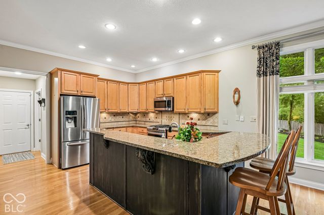 8715 Vintner Way, Indianapolis, IN 46256