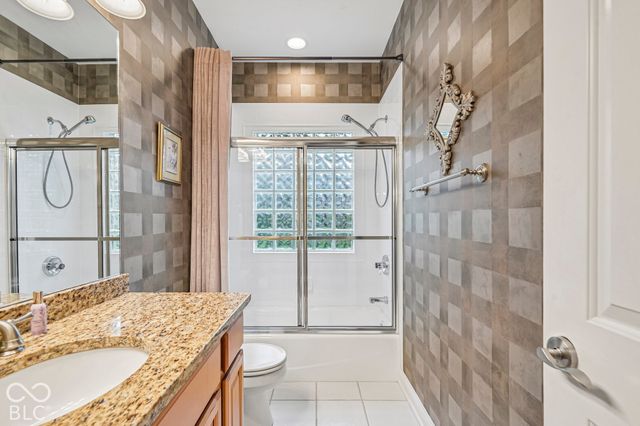 8715 Vintner Way, Indianapolis, IN 46256
