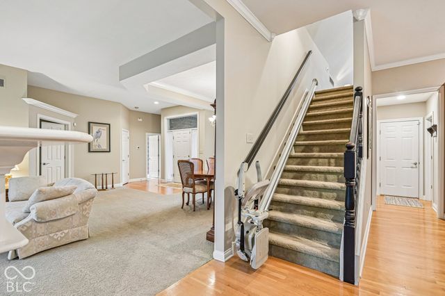 8715 Vintner Way, Indianapolis, IN 46256