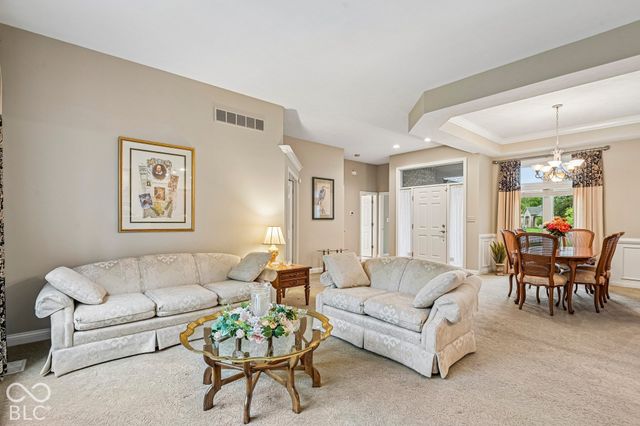 8715 Vintner Way, Indianapolis, IN 46256