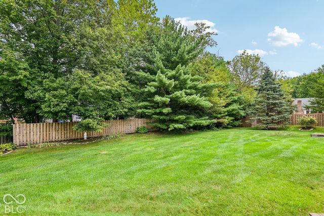 8715 Vintner Way, Indianapolis, IN 46256
