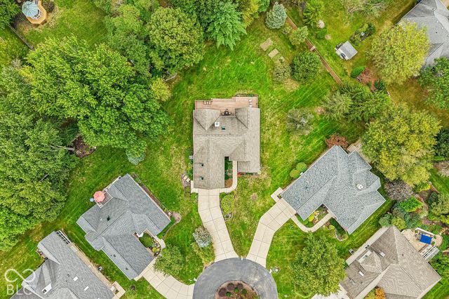 8715 Vintner Way, Indianapolis, IN 46256