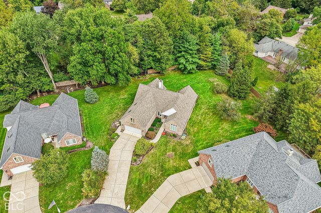 8715 Vintner Way, Indianapolis, IN 46256
