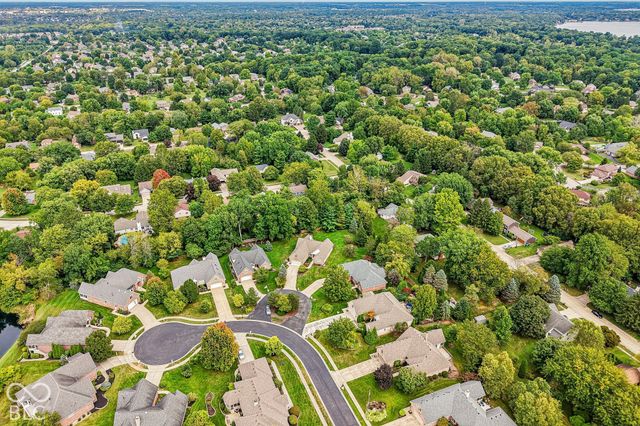 8715 Vintner Way, Indianapolis, IN 46256