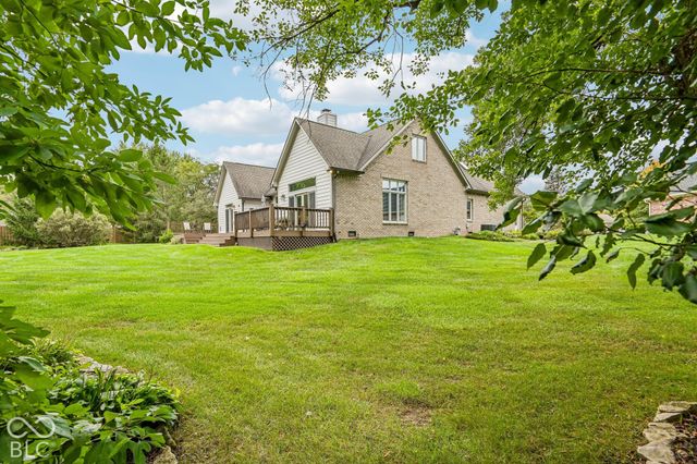 8715 Vintner Way, Indianapolis, IN 46256