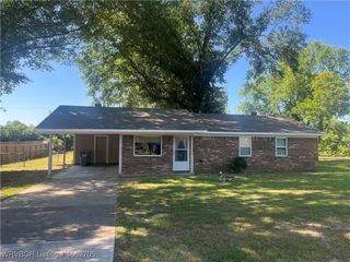 2103 Barbara Lane, Lavaca, AR 72941