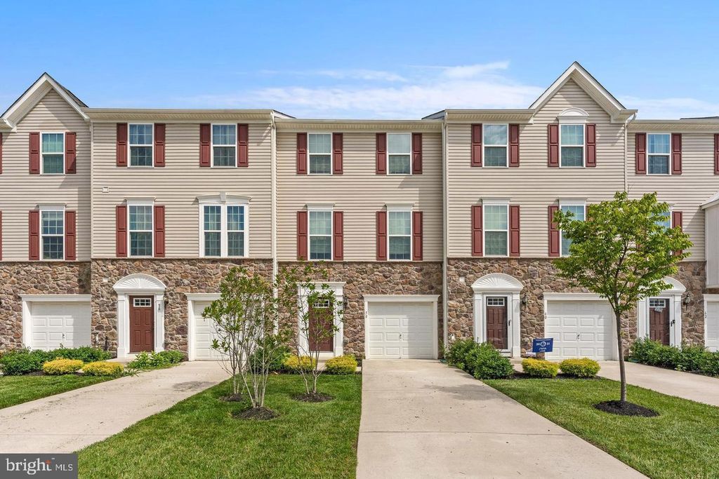 58 BENFORD LN, Edgewater Park, NJ 08010