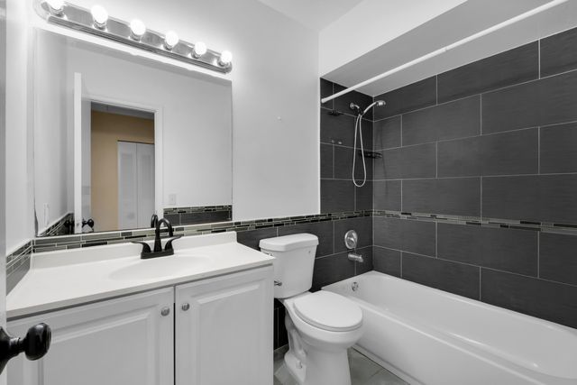 2070 NW 109th Avenue, Sunrise, FL 33322