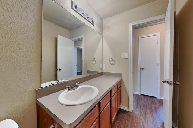 2822 Wisner Circle, Houston, TX 77014