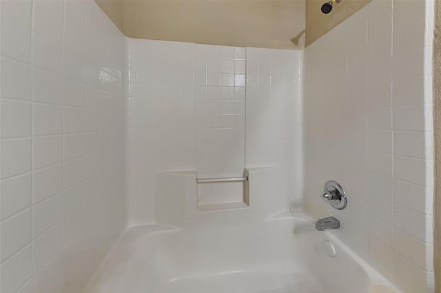 2822 Wisner Circle, Houston, TX 77014