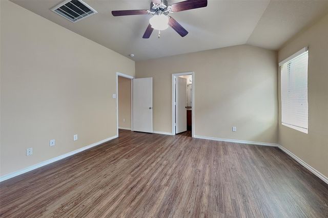 2822 Wisner Circle, Houston, TX 77014