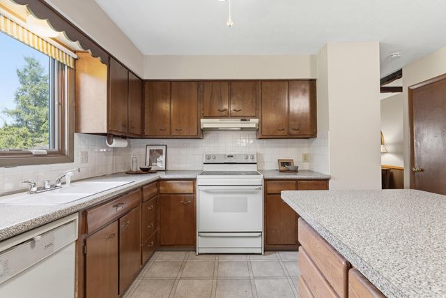 4543 Ducrest Drive, Columbus, OH 43220