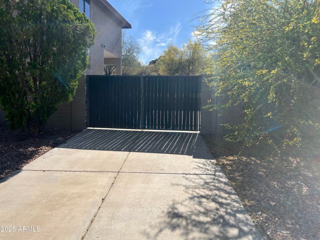 15230 N BLACKBIRD Drive, Fountain Hills, AZ 85268