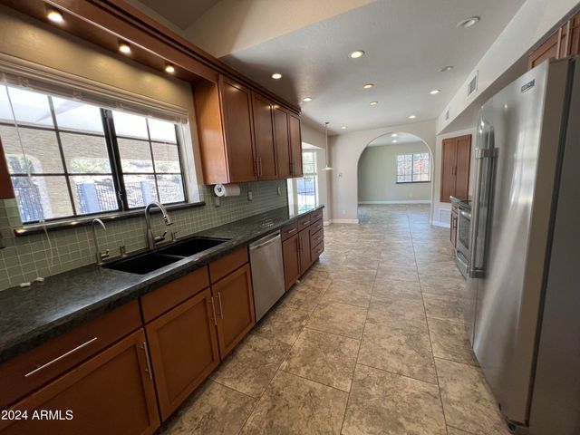 15230 N BLACKBIRD Drive, Fountain Hills, AZ 85268