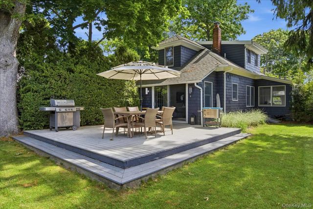 255 Sunset Avenue, Westhampton Beach, NY 11978