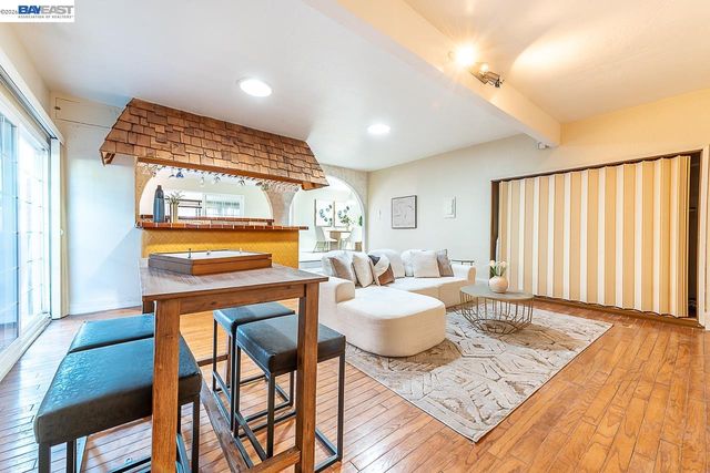 2444 Douglas St, Union City, CA 94587