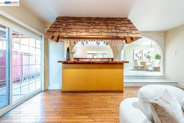 2444 Douglas St, Union City, CA 94587