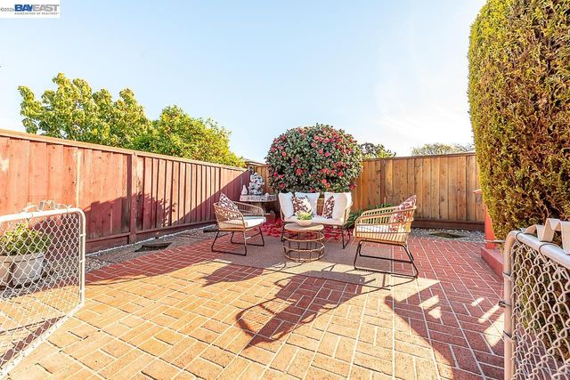 2444 Douglas St, Union City, CA 94587