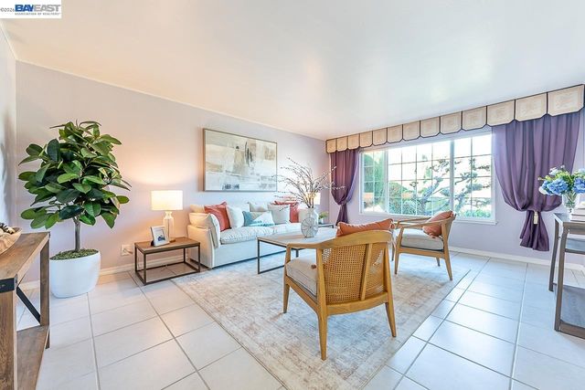 2444 Douglas St, Union City, CA 94587