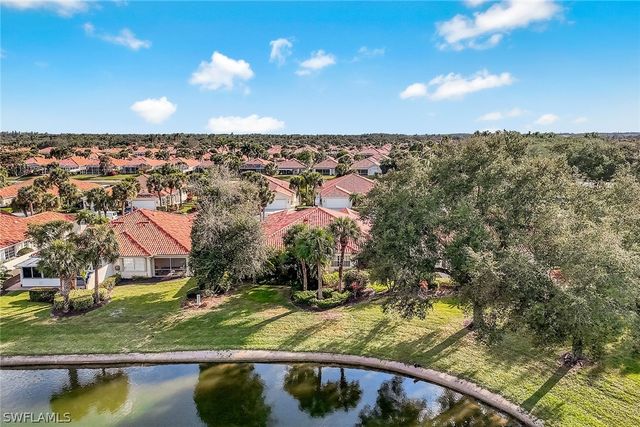 3111 Andorra CT, Naples, FL 34109