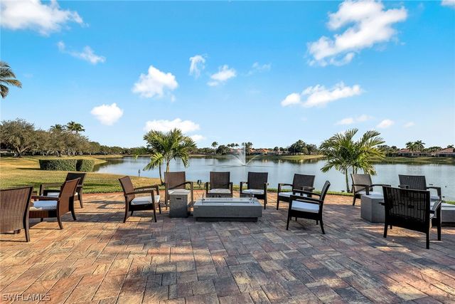 3111 Andorra CT, Naples, FL 34109