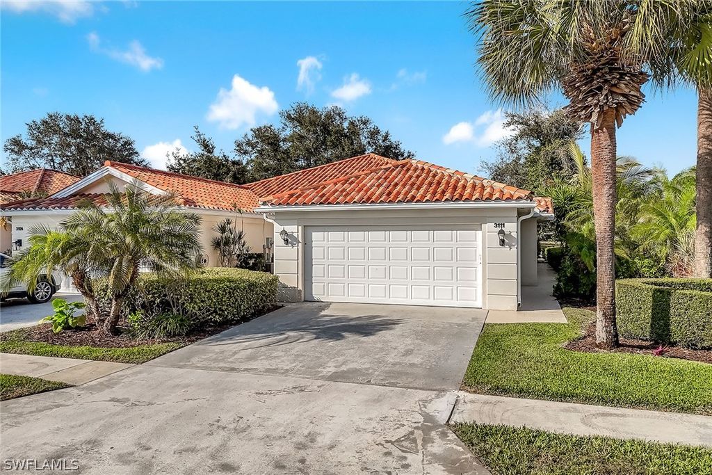 3111 Andorra CT, Naples, FL 34109
