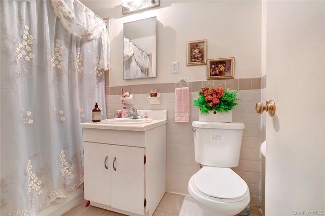 213 Johnson Avenue, Brooklyn, NY 11206