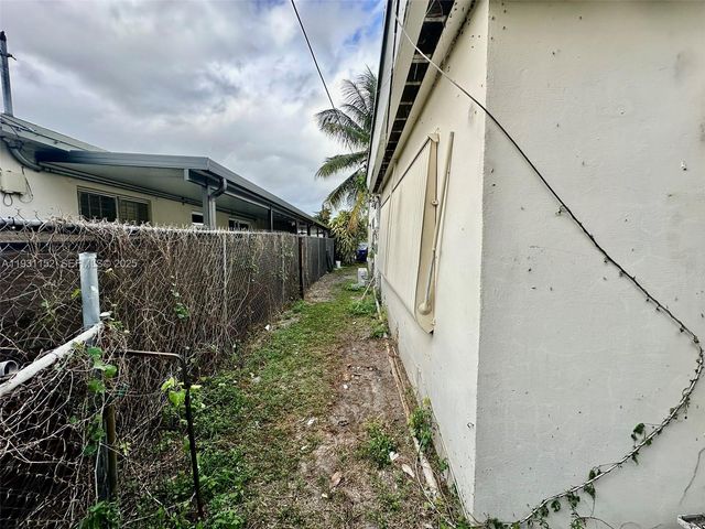 6154 Flagler St ., Hollywood, FL 33023