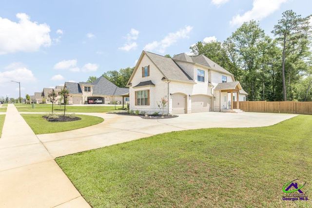 221 Bristleleaf Path, Kathleen, GA 31047