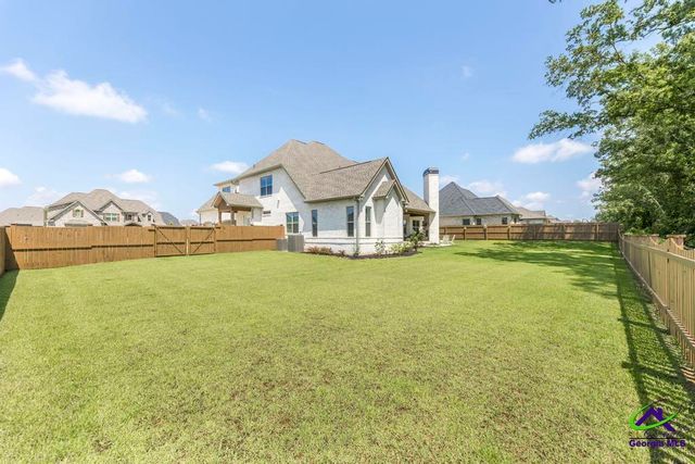 221 Bristleleaf Path, Kathleen, GA 31047