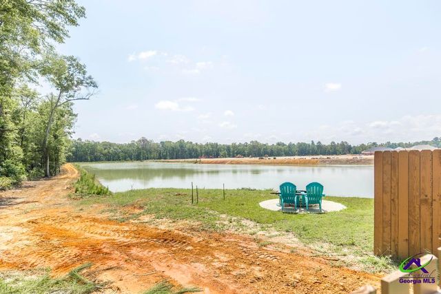 221 Bristleleaf Path, Kathleen, GA 31047