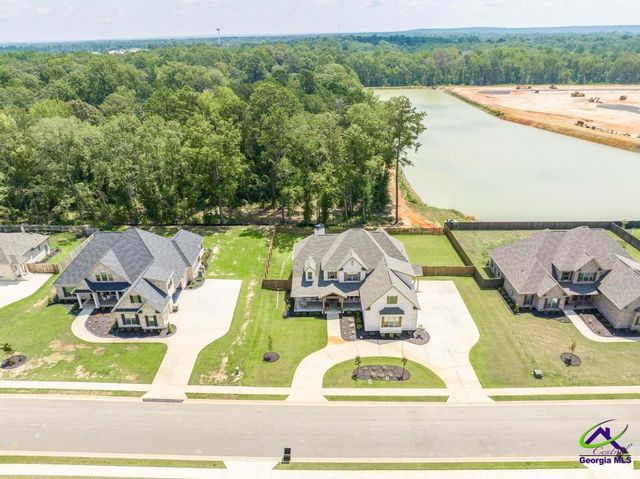 221 Bristleleaf Path, Kathleen, GA 31047