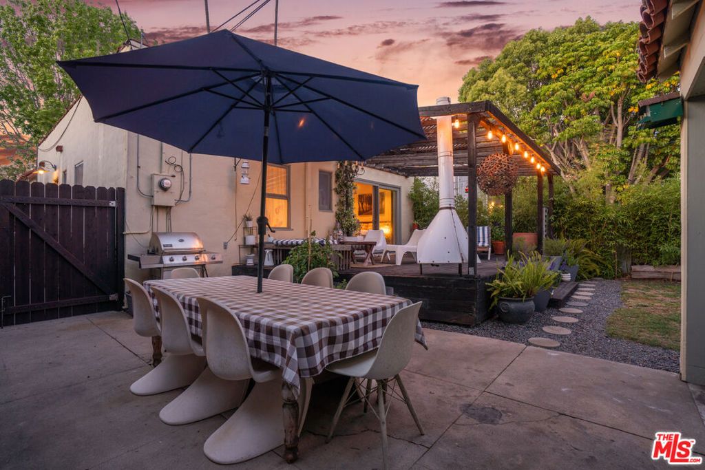 Image 35 of property listing at 1118 Grant Avenue, Venice, CA 90291