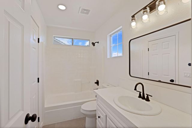 3522 Tom Ln, Stockton, CA 95206