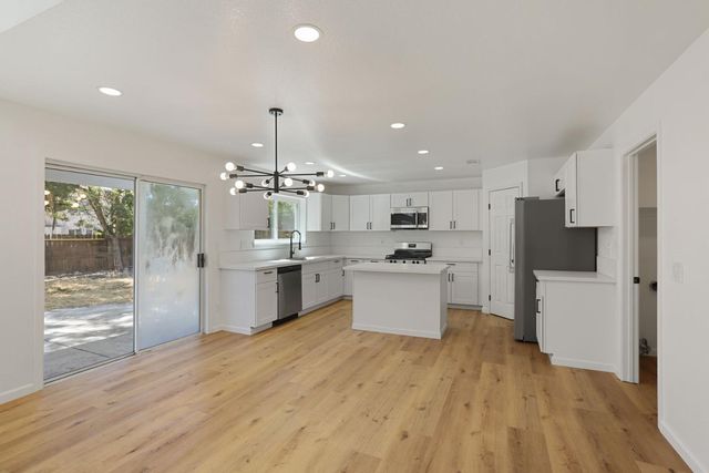 3522 Tom Ln, Stockton, CA 95206