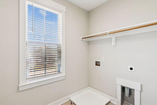 603 Blueway Avenue, Summerville, SC 29486