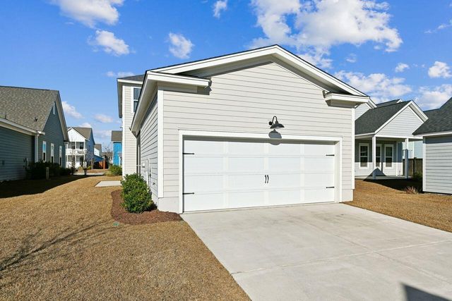 603 Blueway Avenue, Summerville, SC 29486