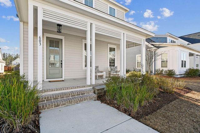 603 Blueway Avenue, Summerville, SC 29486