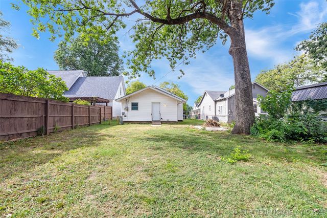 428 E 4th Street, Claremore, OK 74017