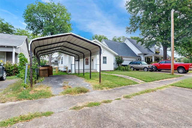 428 E 4th Street, Claremore, OK 74017
