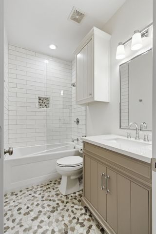 18323 Frankford Lakes Circle, Dallas, TX 75252