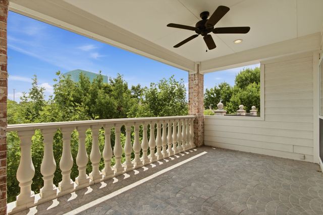 18323 Frankford Lakes Circle, Dallas, TX 75252
