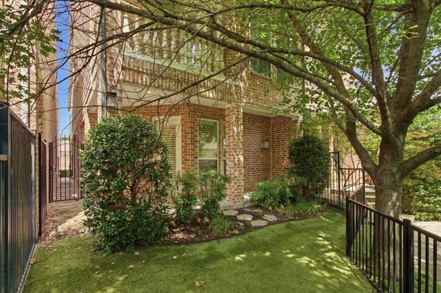 18323 Frankford Lakes Circle, Dallas, TX 75252