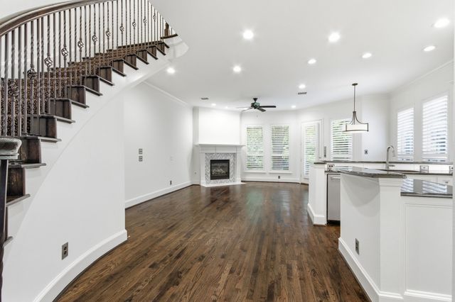 18323 Frankford Lakes Circle, Dallas, TX 75252