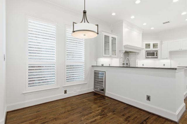 18323 Frankford Lakes Circle, Dallas, TX 75252