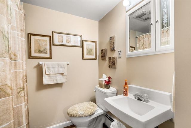 33 Jefferson St, Lawrence, MA 01843